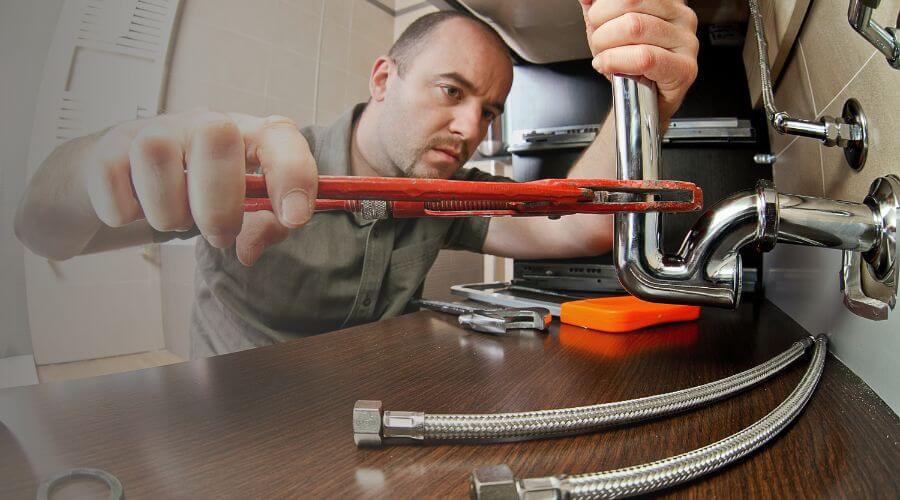Expert burst pipe repair services in Forsyth, MT